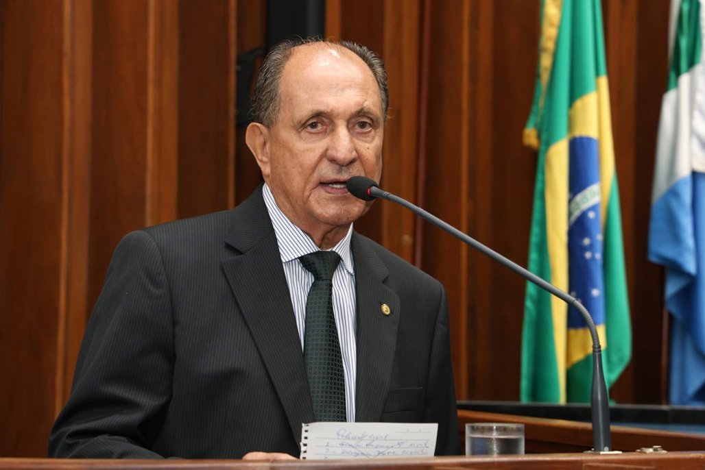 Deputados apelam ao Governo sobre o destino de terras tituladas