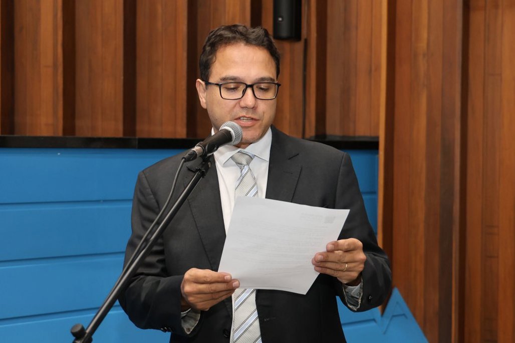 Projeto de Pedrossian Neto inclui FEJUNAVI no calendário oficial do estado