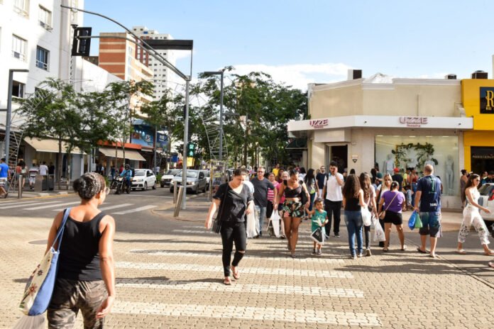 Veja o que abre e fecha em Campo Grande no feriado do Dia do Trabalhador