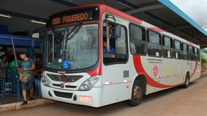 Ônibus terão horários especiais no feriado de Tiradentes em Campo Grande