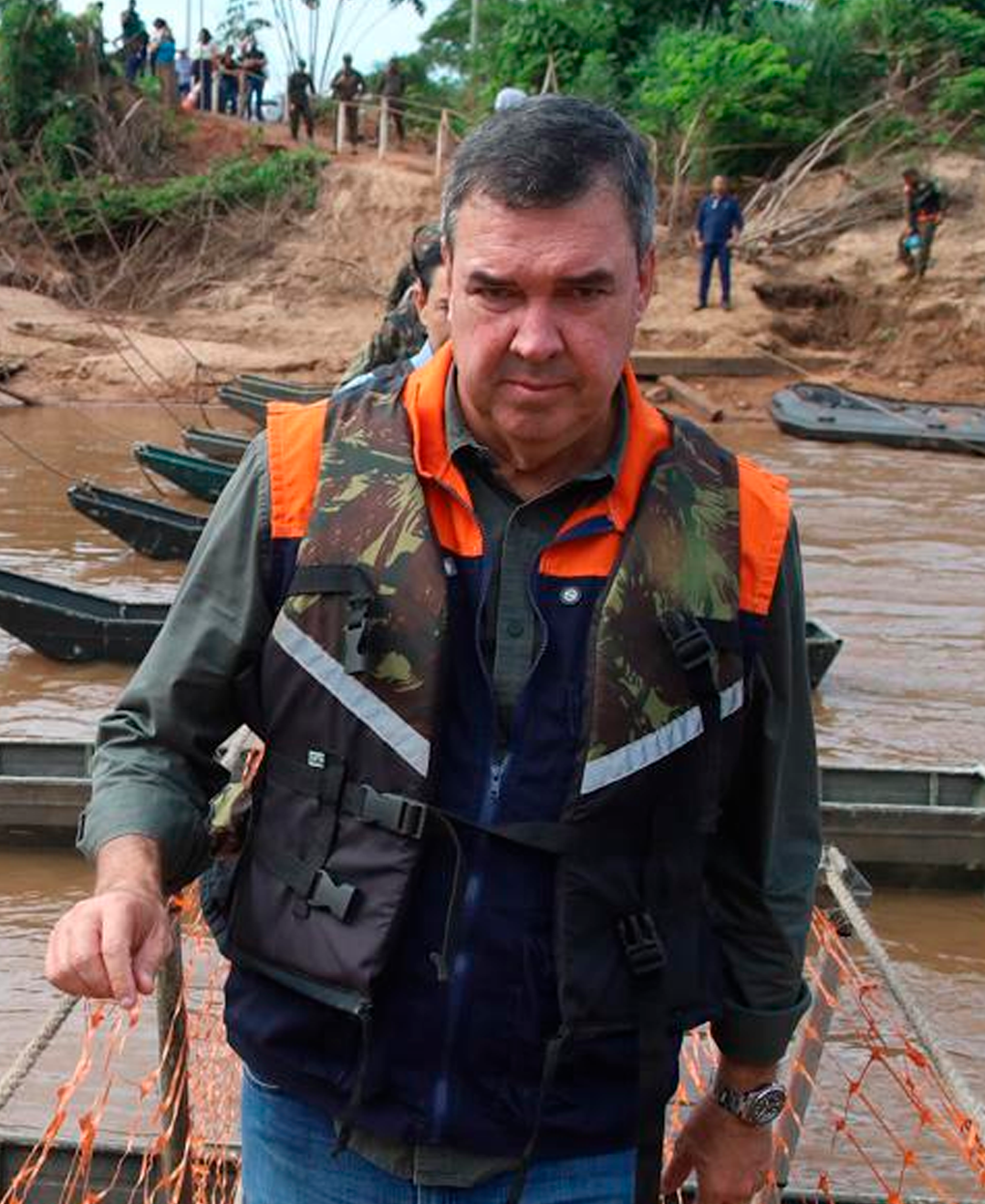 Governo de MS apoia obra emergencial e anuncia ponte de concreto