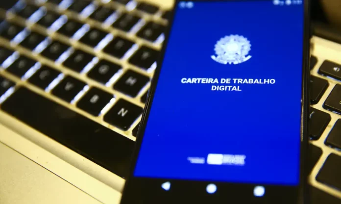 Abono salarial PIS/Pasep começa a ser pago para nascidos em maio e junho