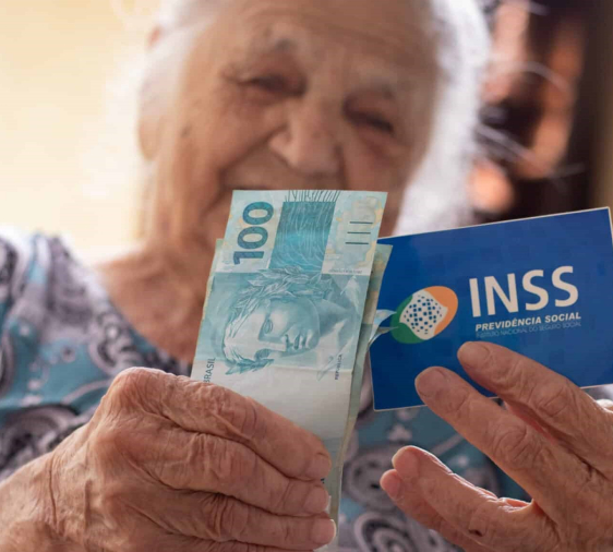 INSS tem R$ 300 mi para devolver a aposentados e pensionistas; veja se você tem direito