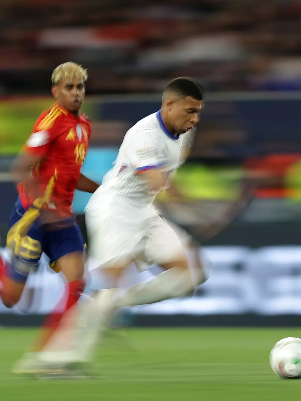 França e Espanha decidem primeira vaga na final da Copa do Mundo 2026 nesta terça