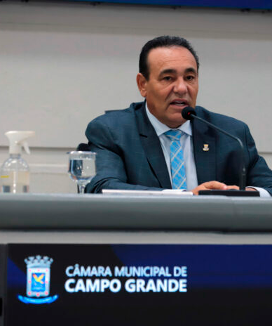 Carlão elogia postura firme de Riedel após investigação na Saúde