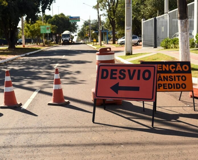 Três trechos de ruas e avenidas terão interdições em Campo Grande nesta segunda